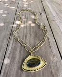 Collar Triángulo de Halcón - Bronce