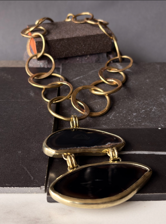 Collar Corto de Ágatas en Bronce