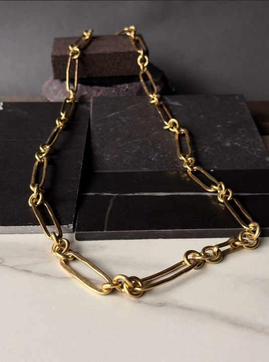 Collar de Bronce Hecho a Mano
