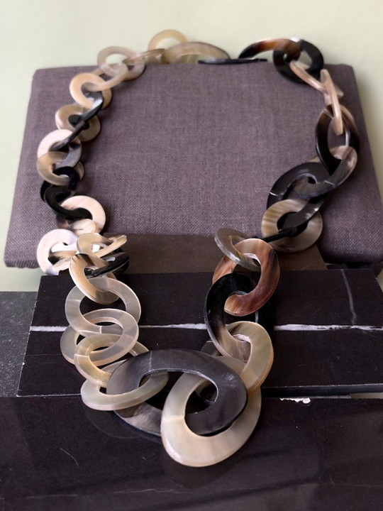 Collar de Cacho Artesanal