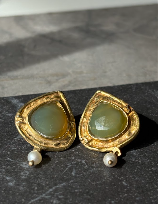 Aros de Plata Bañada en Oro con Calcedonia