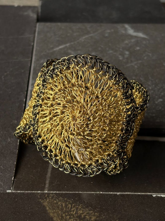 Pulsera Circulo Dorado