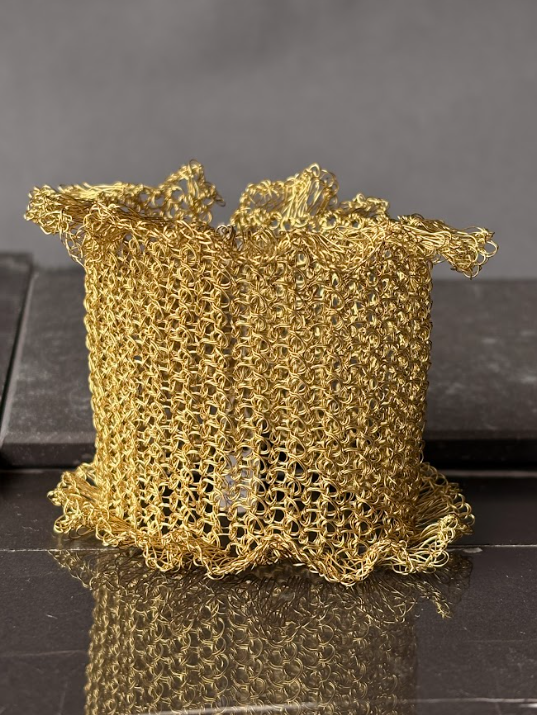 Pulsera Tejida Dorado