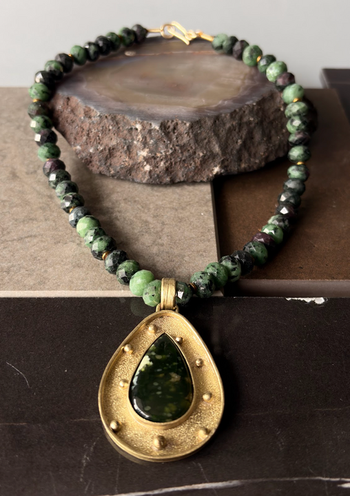 Collar Raíz Esmeralda - Bronce