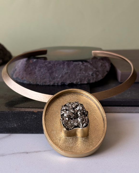 Tiara Brillo Mineral  - Bronce