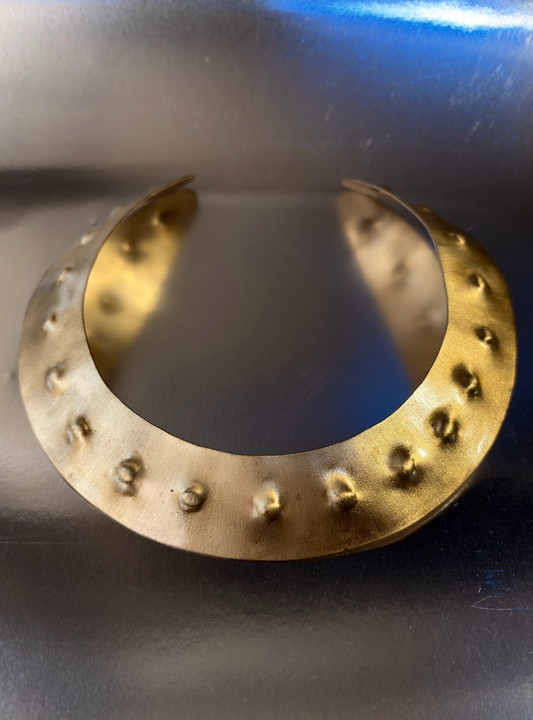 Tiara Relieve Áureo  - Bronce