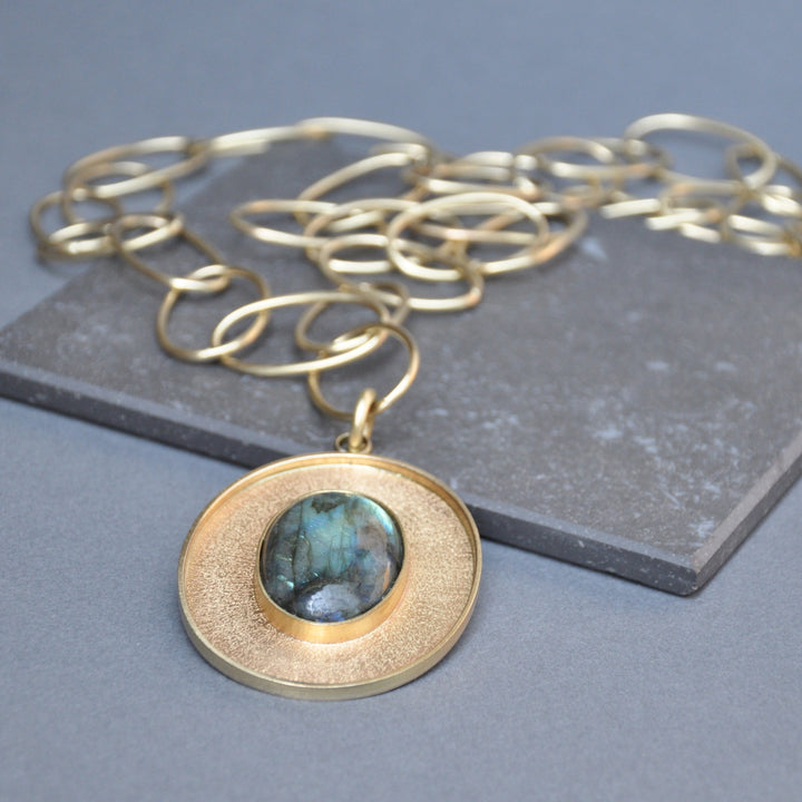 Collar Nira