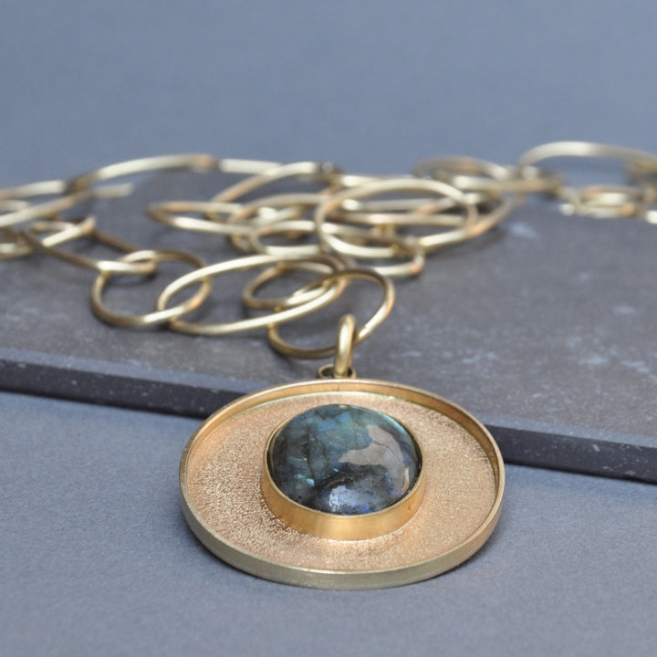 Collar Nira