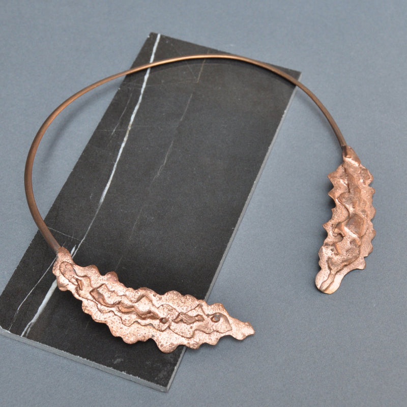 Collar Agus