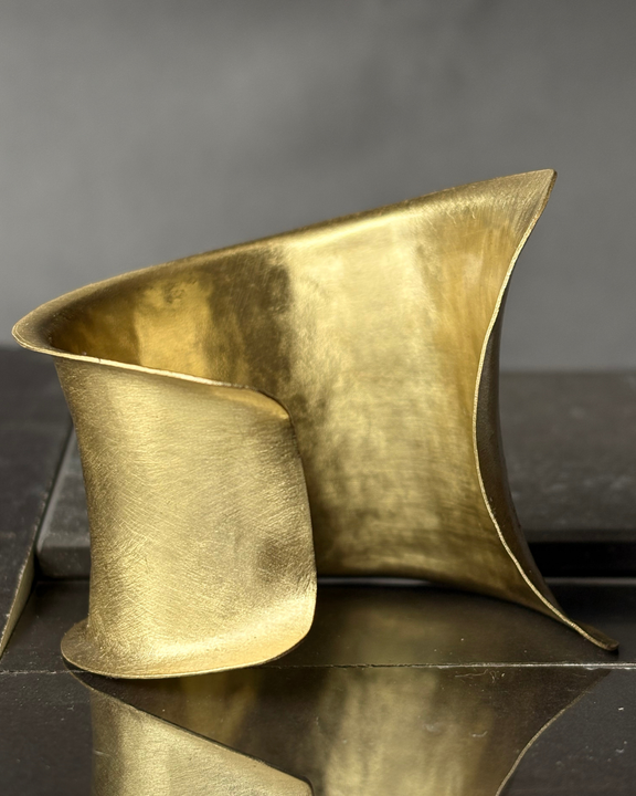 Brazalete Dorado Irregular - Bronce Satinado