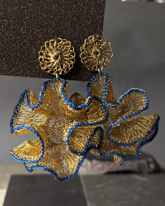 Aros Pulso Azul - Alambre de Bronce y hilo azul