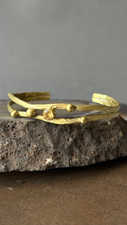 PULSERA DORADO Y PUNTO - Bronce