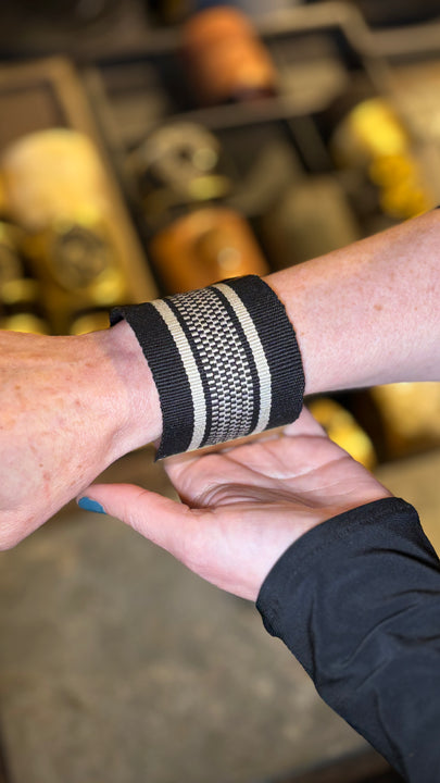 PULSERA MANTO DE HUASO NEGRO - Cobre