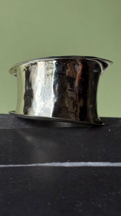 Brazalete Abstracto Talla M - Alpaca pulida