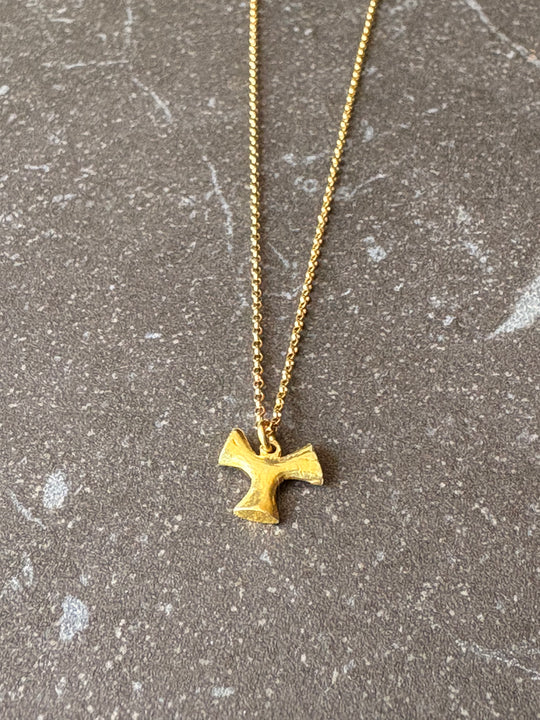 Collar Cruz de Plata Bañada en Oro