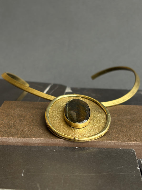 Collar Tiara Altair – Bronce y medallones Ojo de Halcón