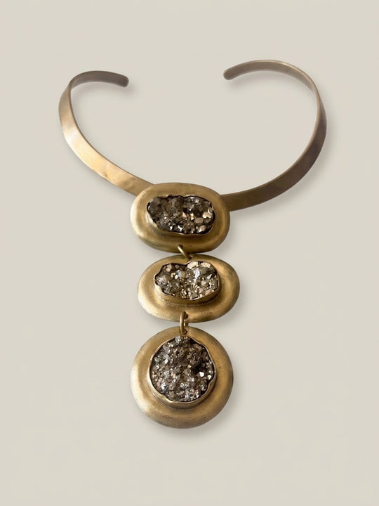 Collar Raíz de Bronce