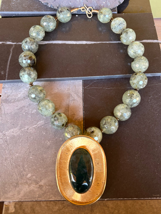 Collar Esencia Verde – Bronce