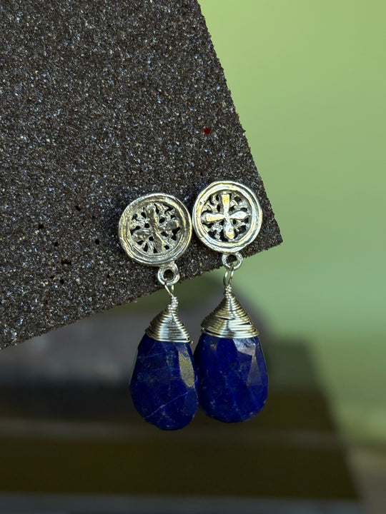 Aros Plata Azul – Plata grabada y lapislázuli