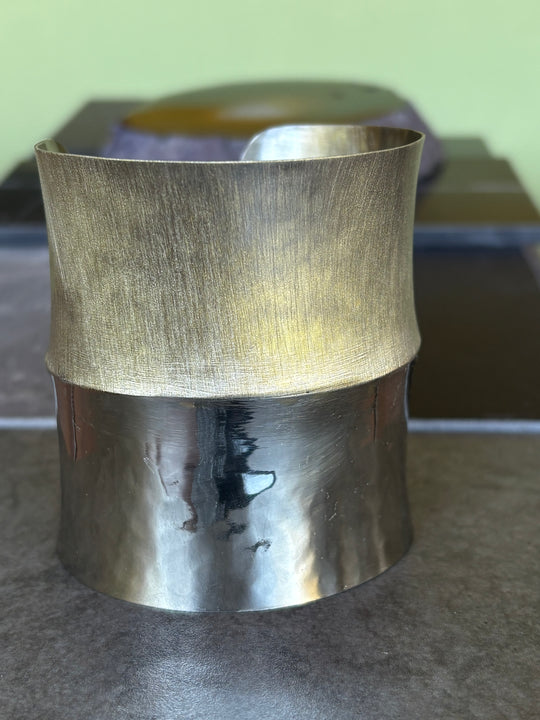 Brazaletes Dual I – Alpaca satinada y pulida