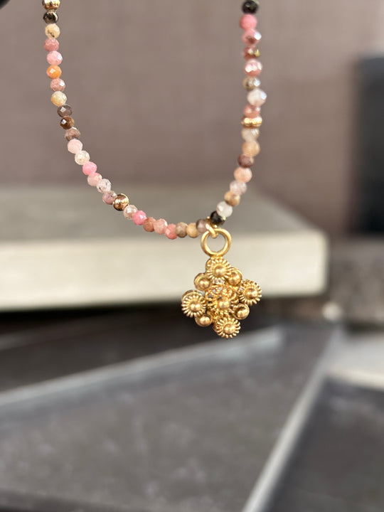 Collar Rosa Dorada - Plata bañada en oro