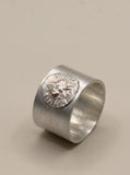 Anillo Llama Sagrada