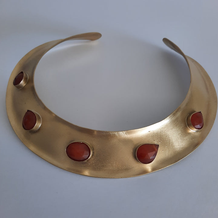Collar Hane