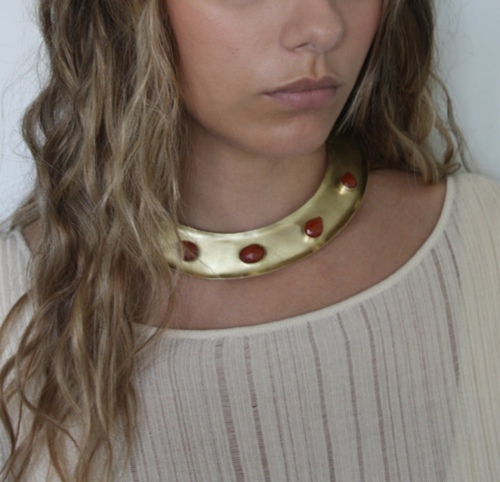 Collar Hane